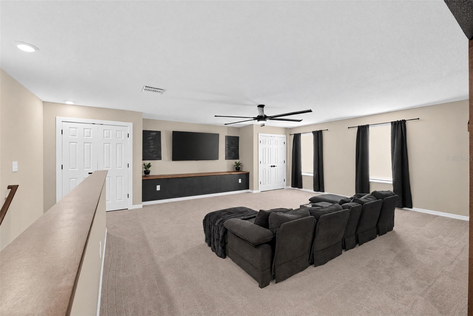 4974 EAGLE ROCK DR — photo 26