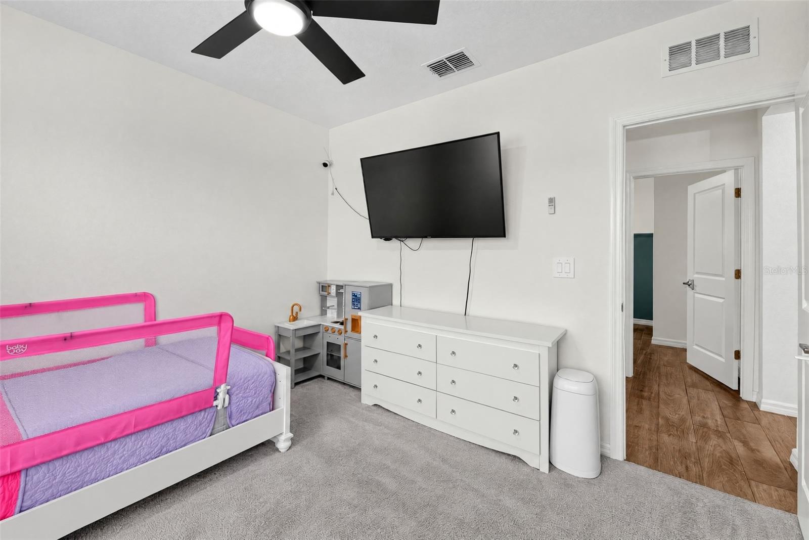 4974 EAGLE ROCK DR — photo 37