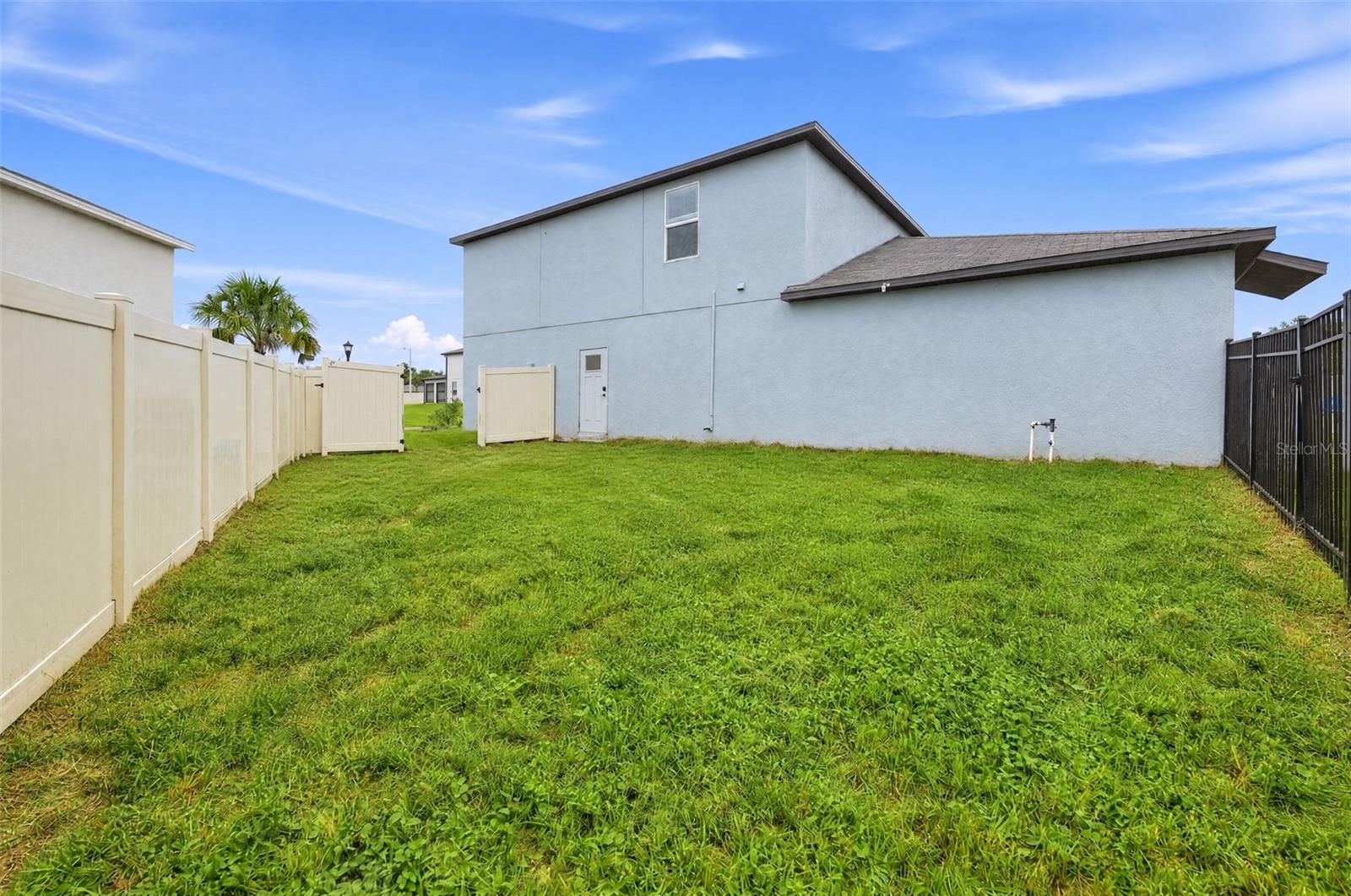 4974 EAGLE ROCK DR — photo 7