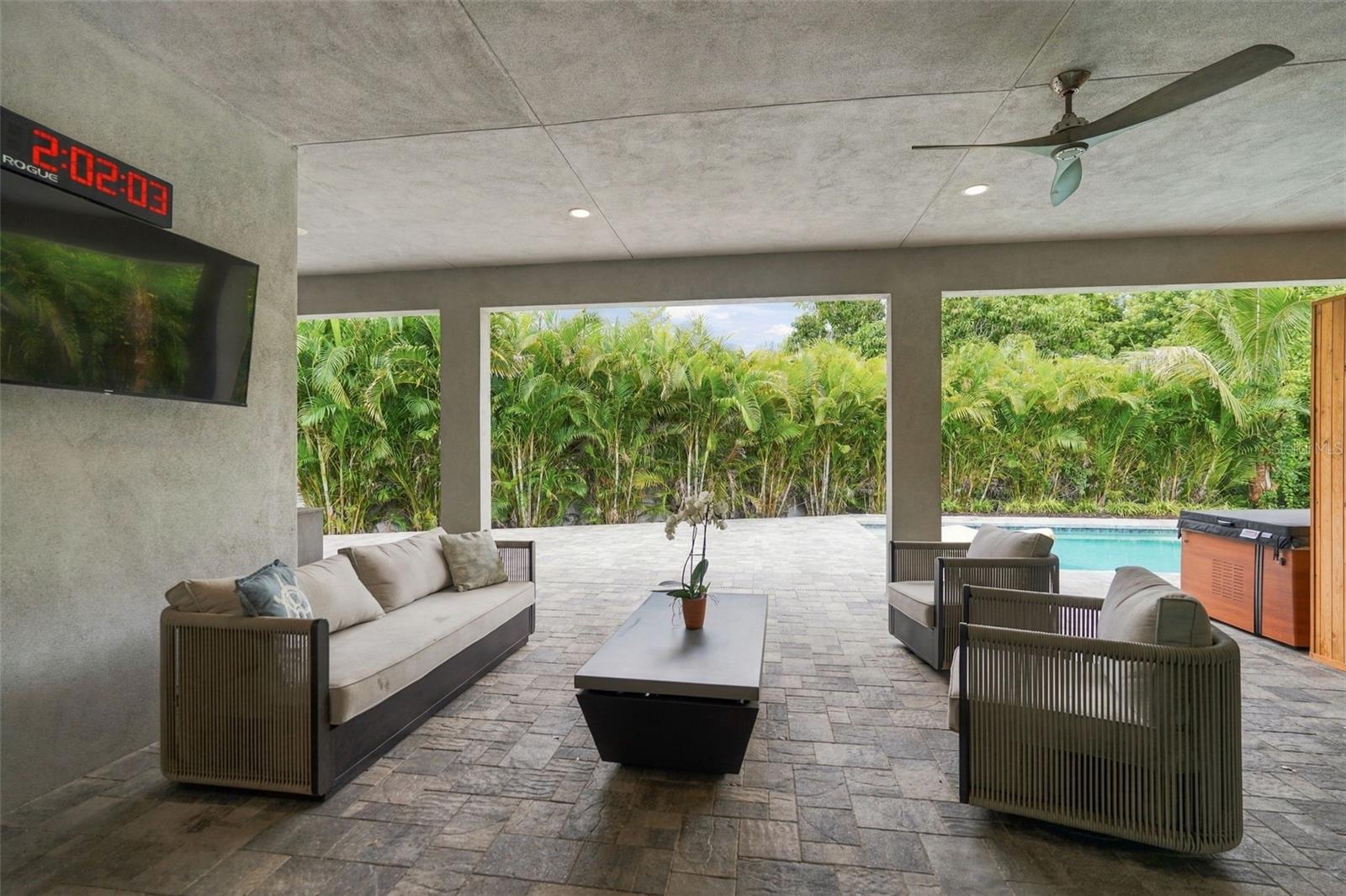 3946 COUNTRY VIEW DR — photo 67