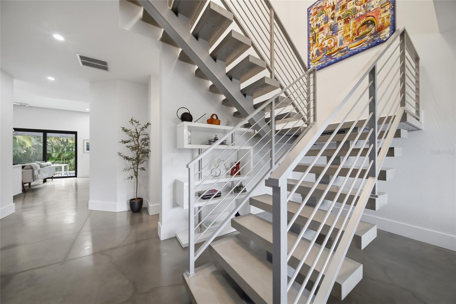 2476 FLOYD ST — photo 33