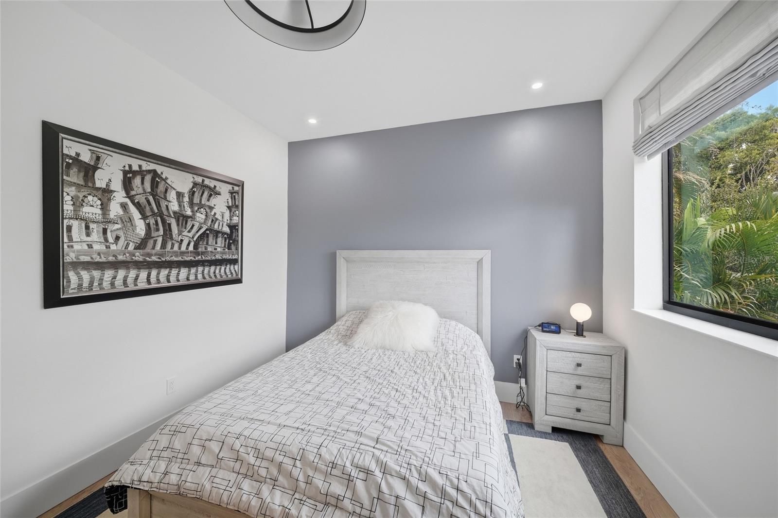 2476 FLOYD ST — photo 34