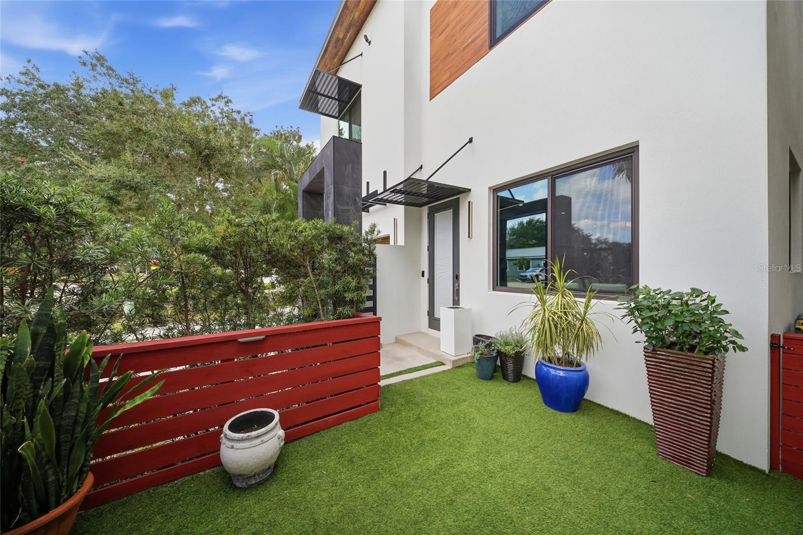 2476 FLOYD ST — photo 30