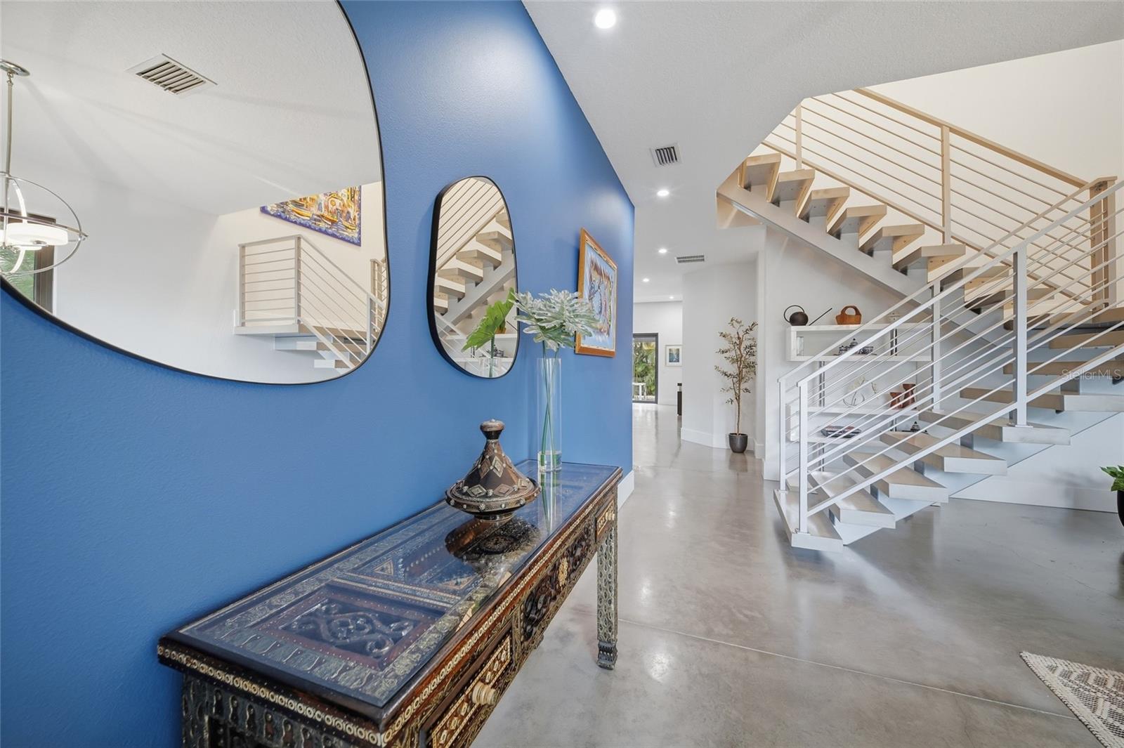 2476 FLOYD ST — photo 32