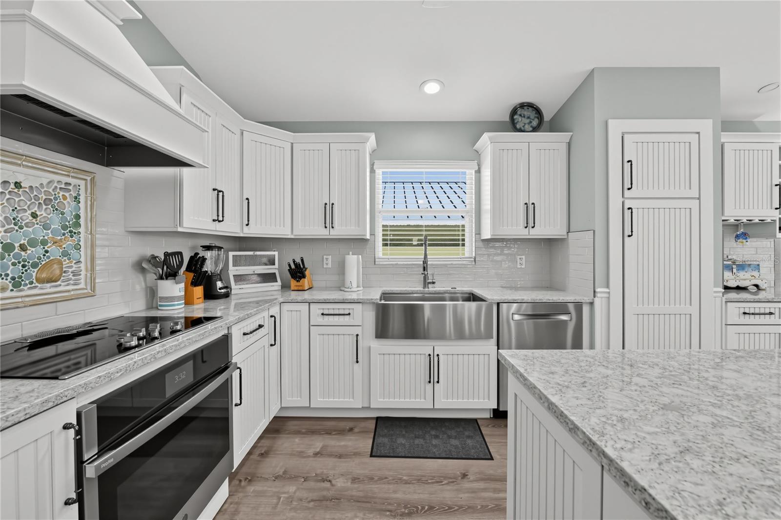 264 S HARBOR DR — photo 6