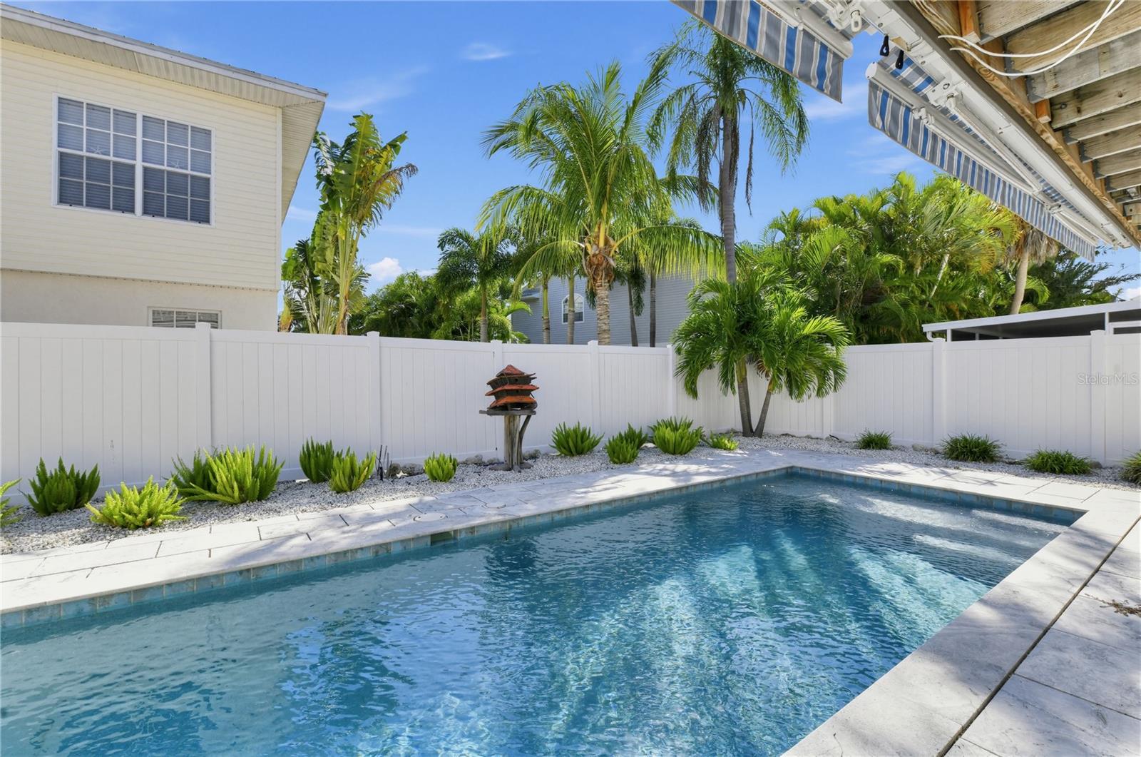 264 S HARBOR DR — photo 35