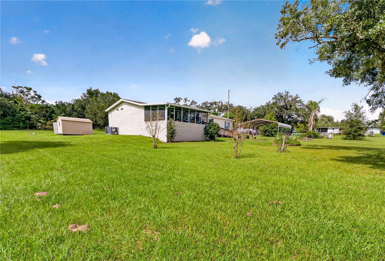 8425 HEATHER DR — photo 38