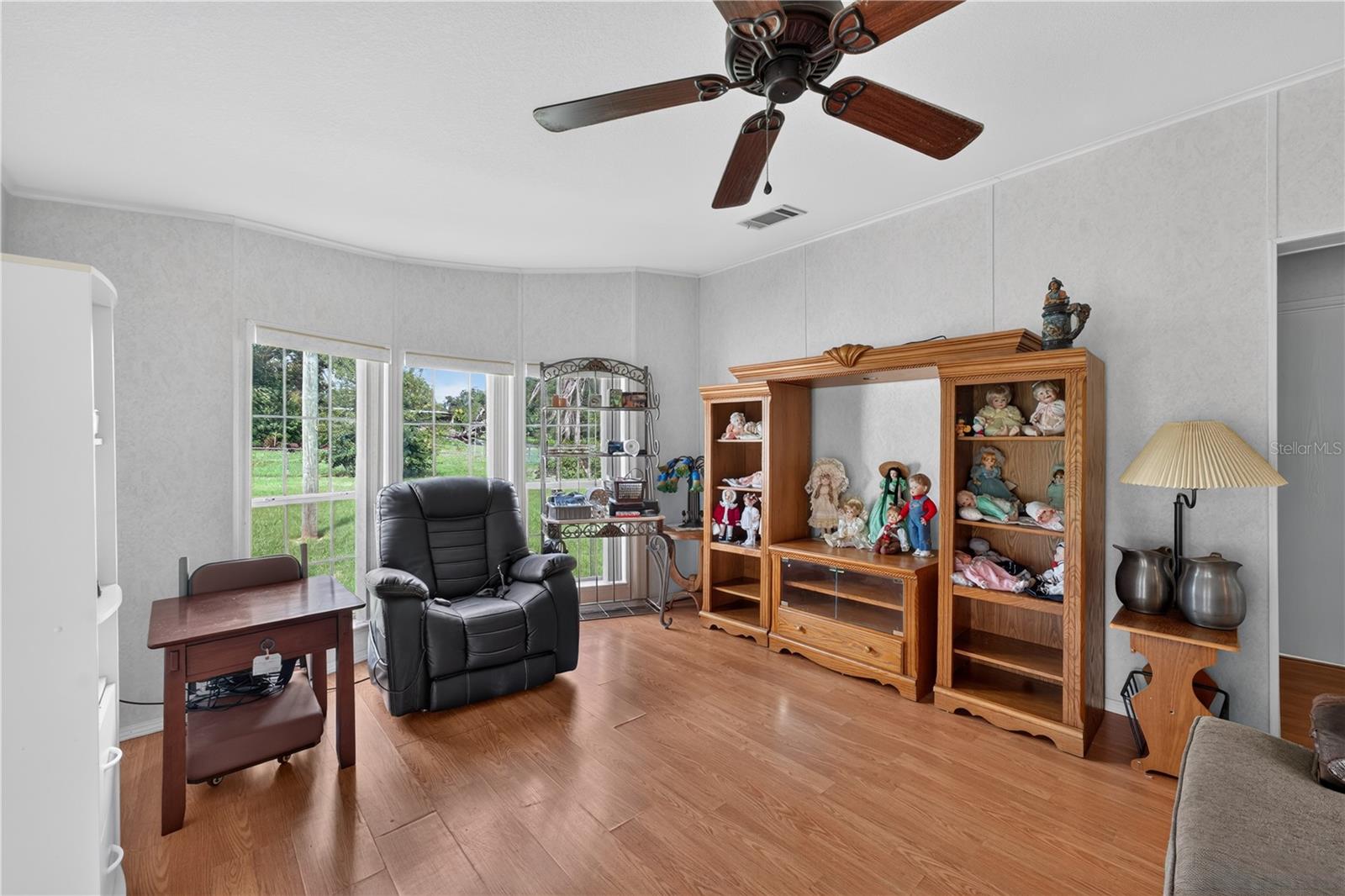 8425 HEATHER DR — photo 14