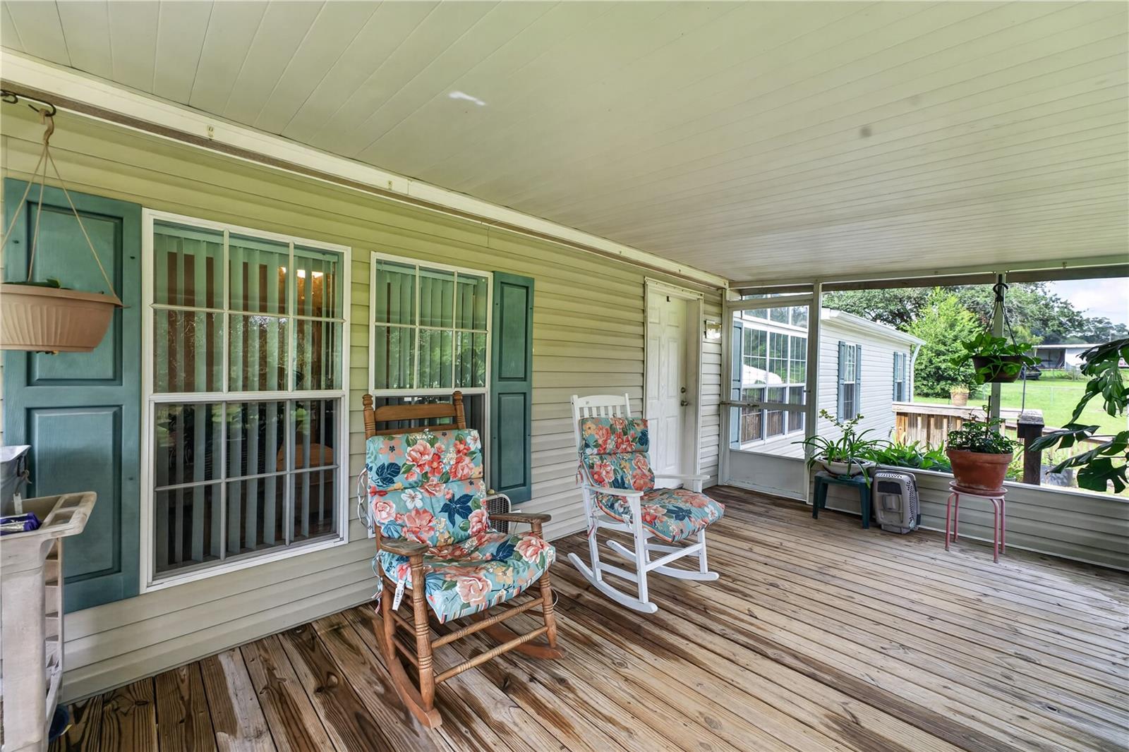 8425 HEATHER DR — photo 9