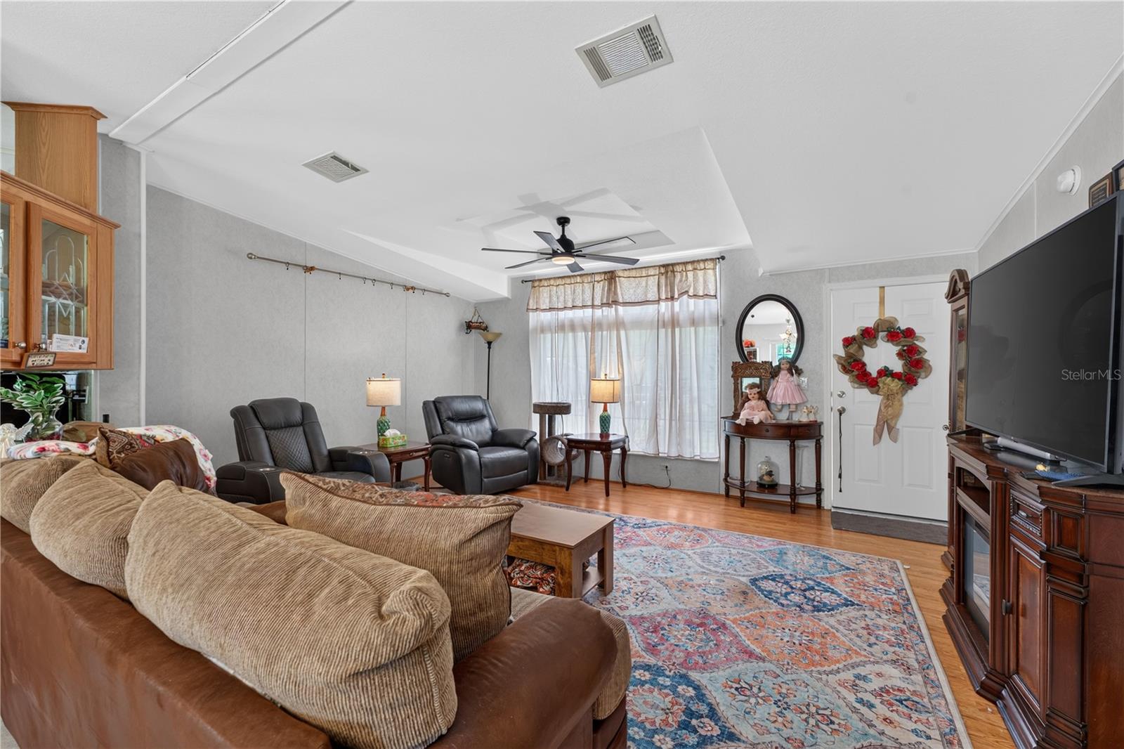 8425 HEATHER DR — photo 10