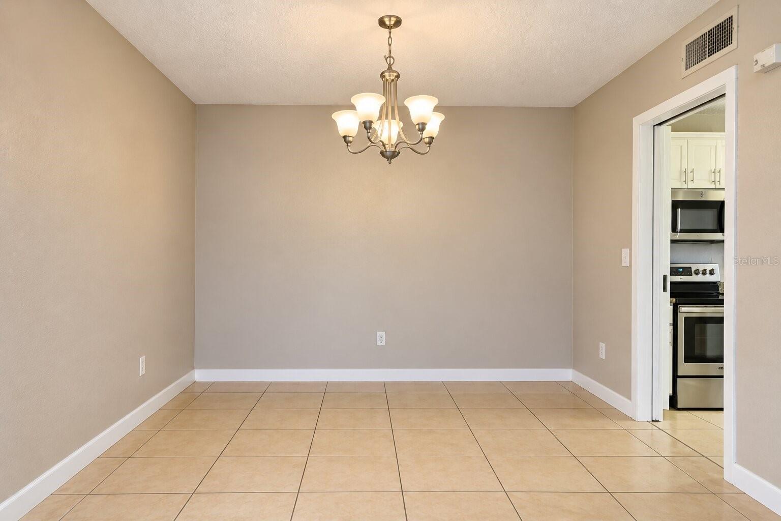 5502 LOBLOLLY CT #200 — photo 3
