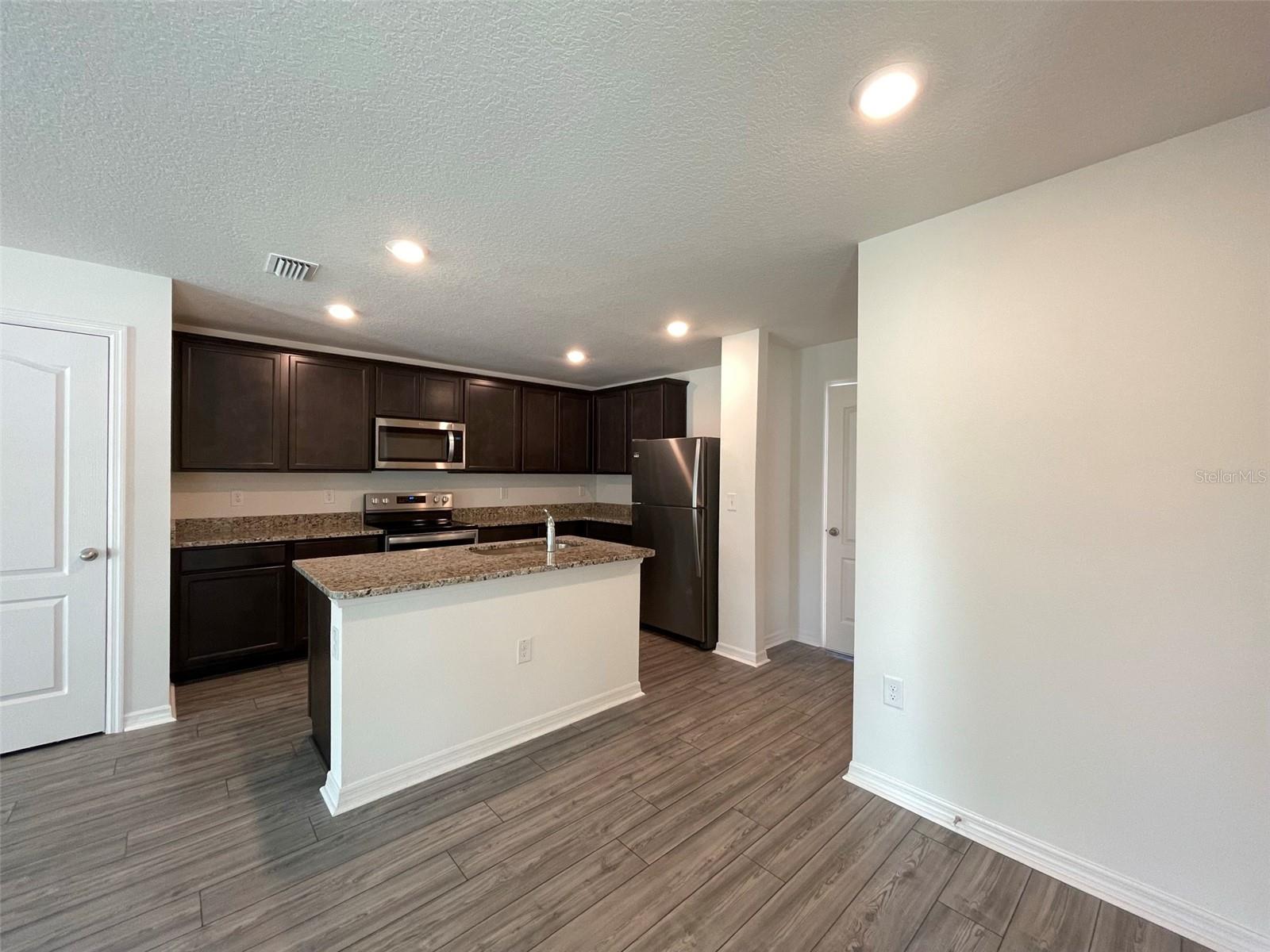 5230 NEW FRIENDSHIP PL — photo 3