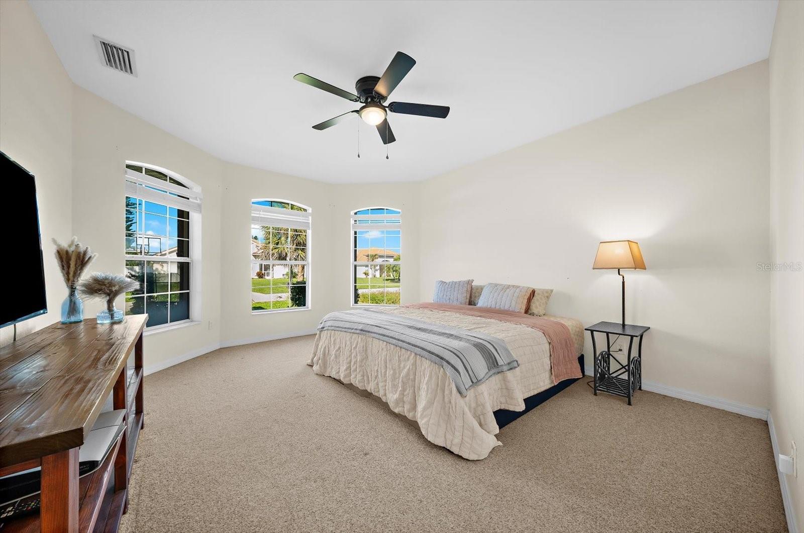 217 SAN CARLOS AVE — photo 36