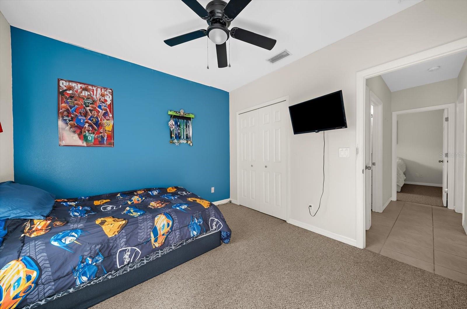 217 SAN CARLOS AVE — photo 24