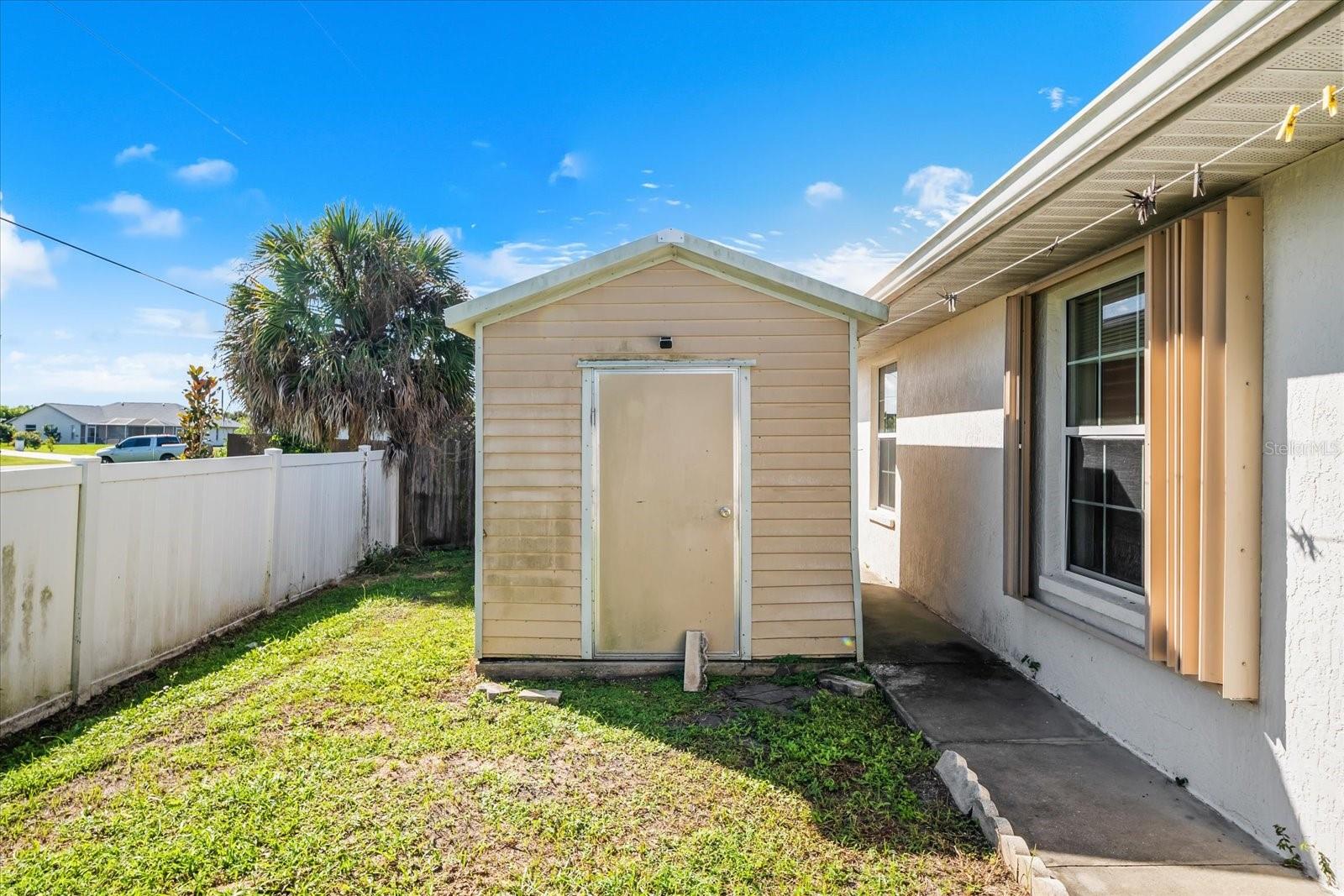 217 SAN CARLOS AVE — photo 46