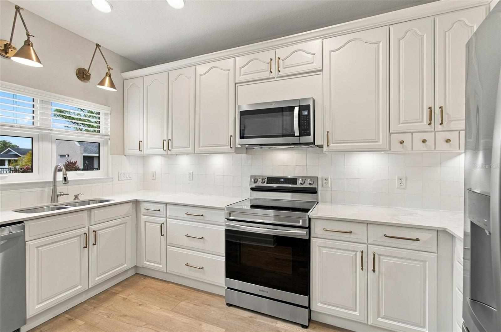 5303 POINT PLEASANT LN — photo 3
