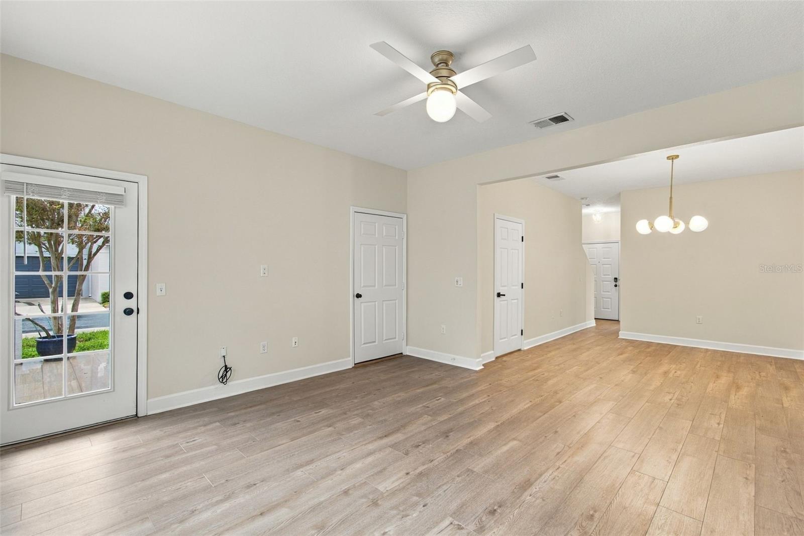 5303 POINT PLEASANT LN — photo 8