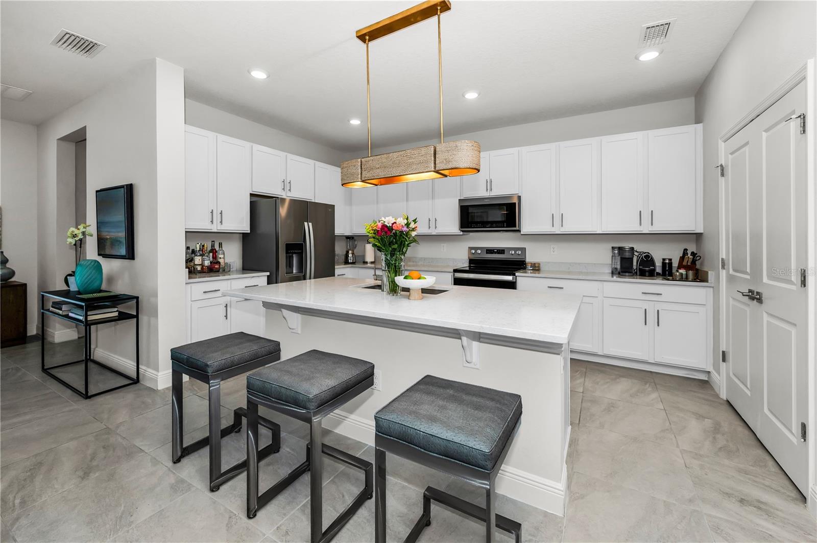 12485 ACHASTA BLVD — photo 3
