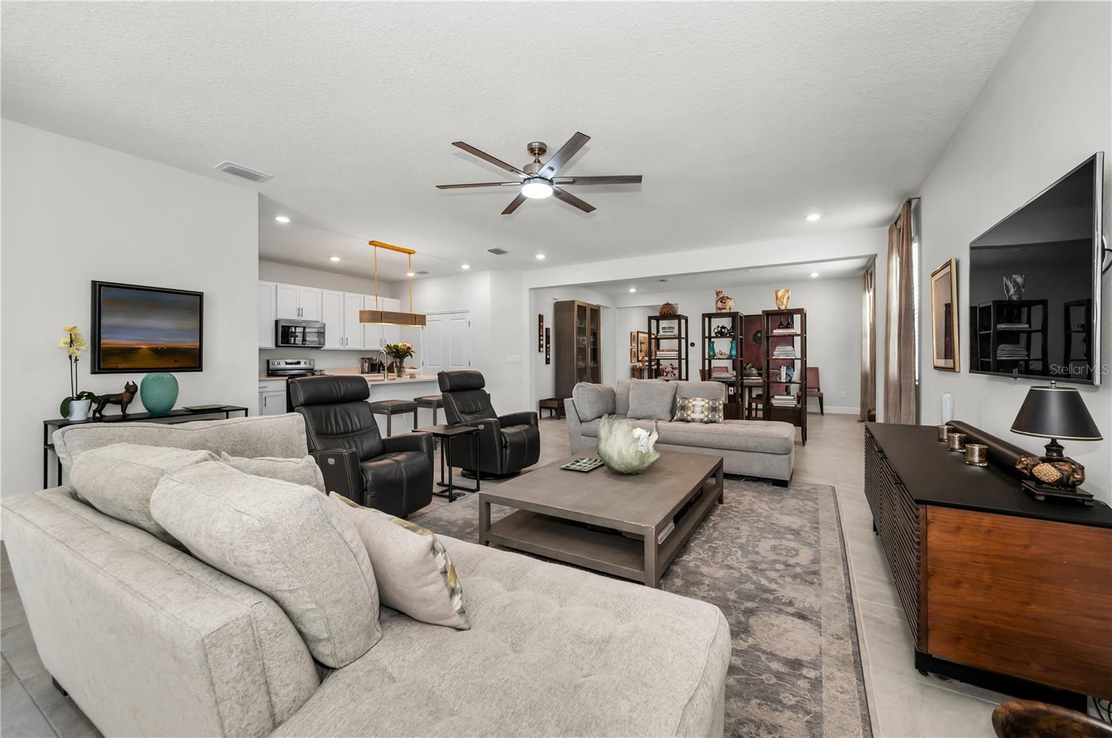 12485 ACHASTA BLVD — photo 8