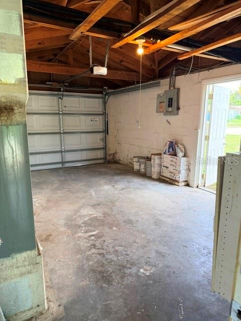 7323 OAK CREST DR — photo 28