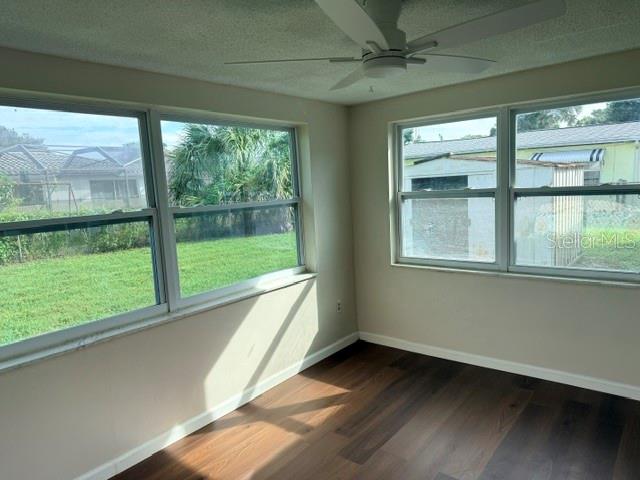 7323 OAK CREST DR — photo 13