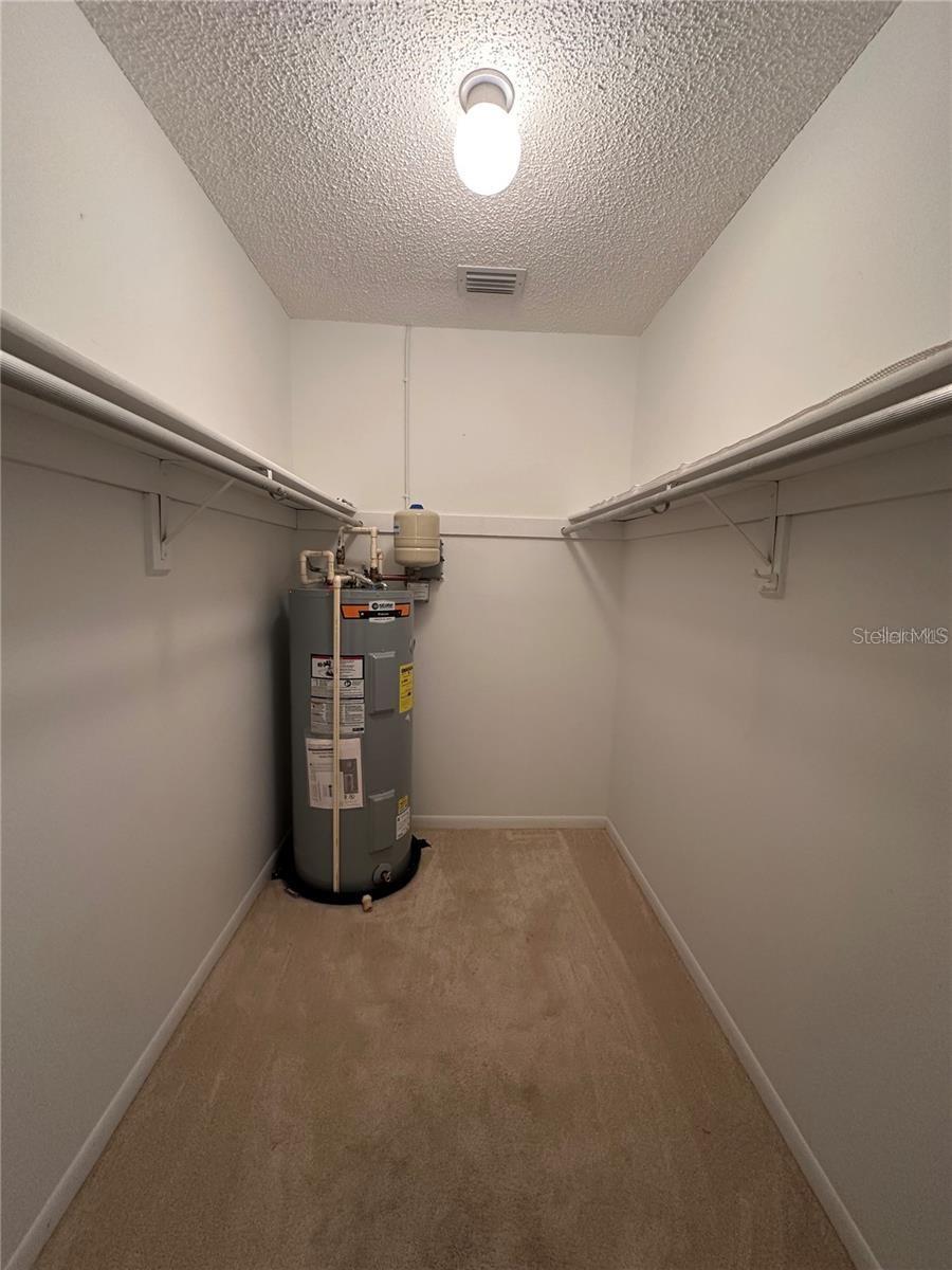 514 WINDRUSH BAY DR — photo 19