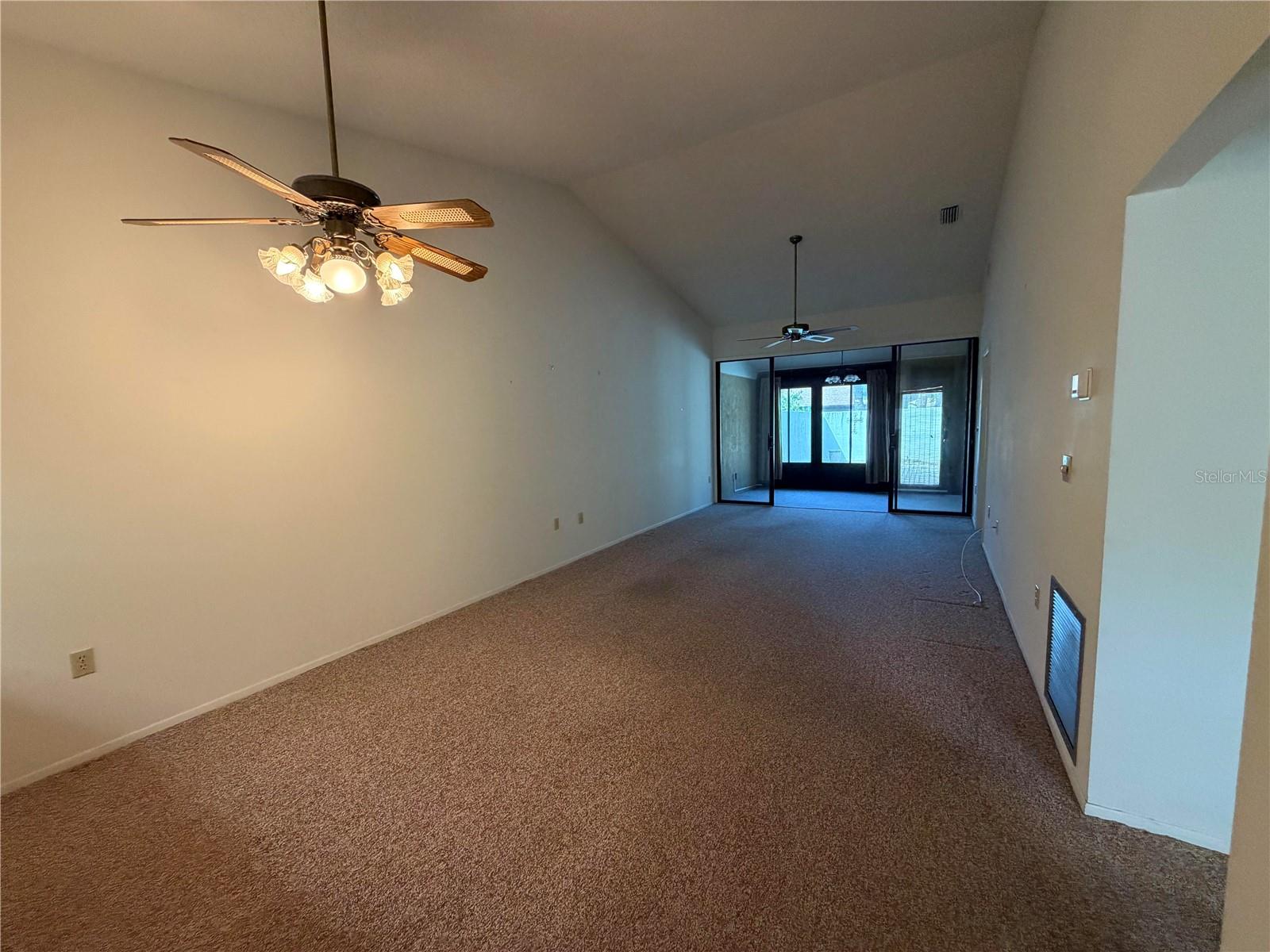 2904 OAK LN — photo 7