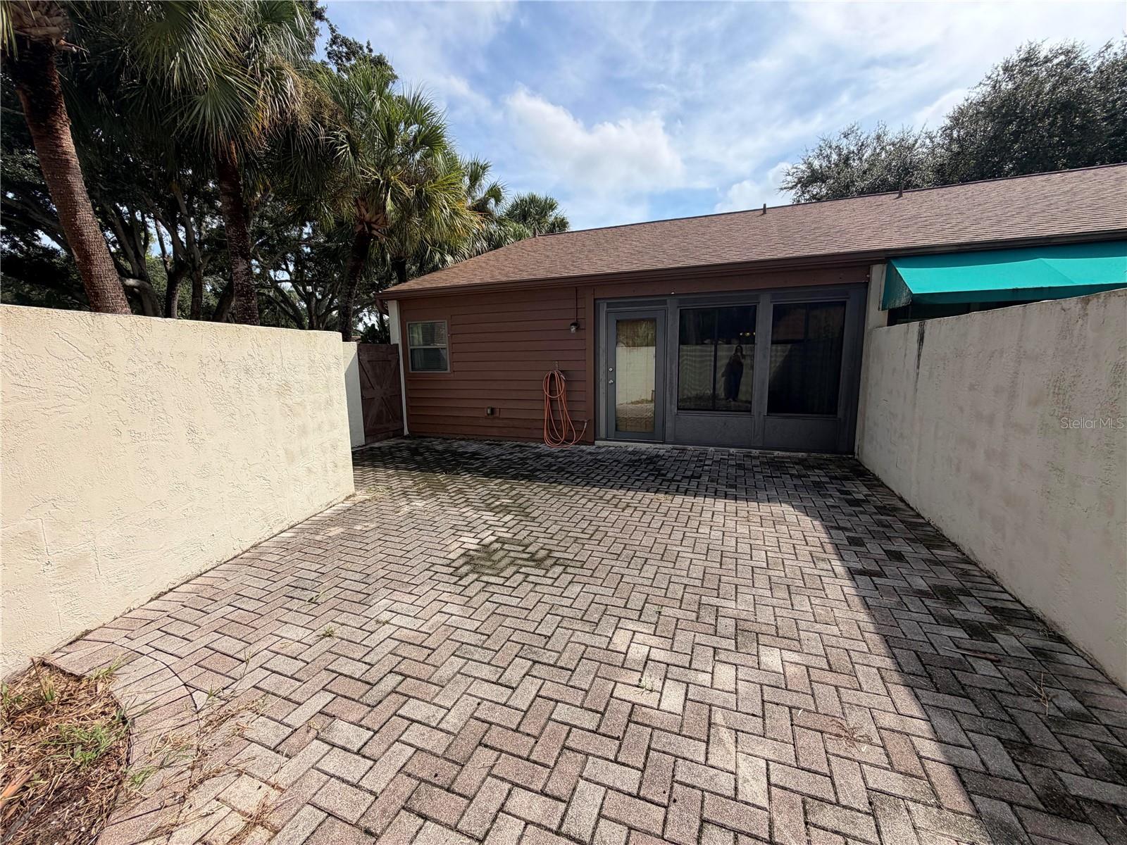 2904 OAK LN — photo 16
