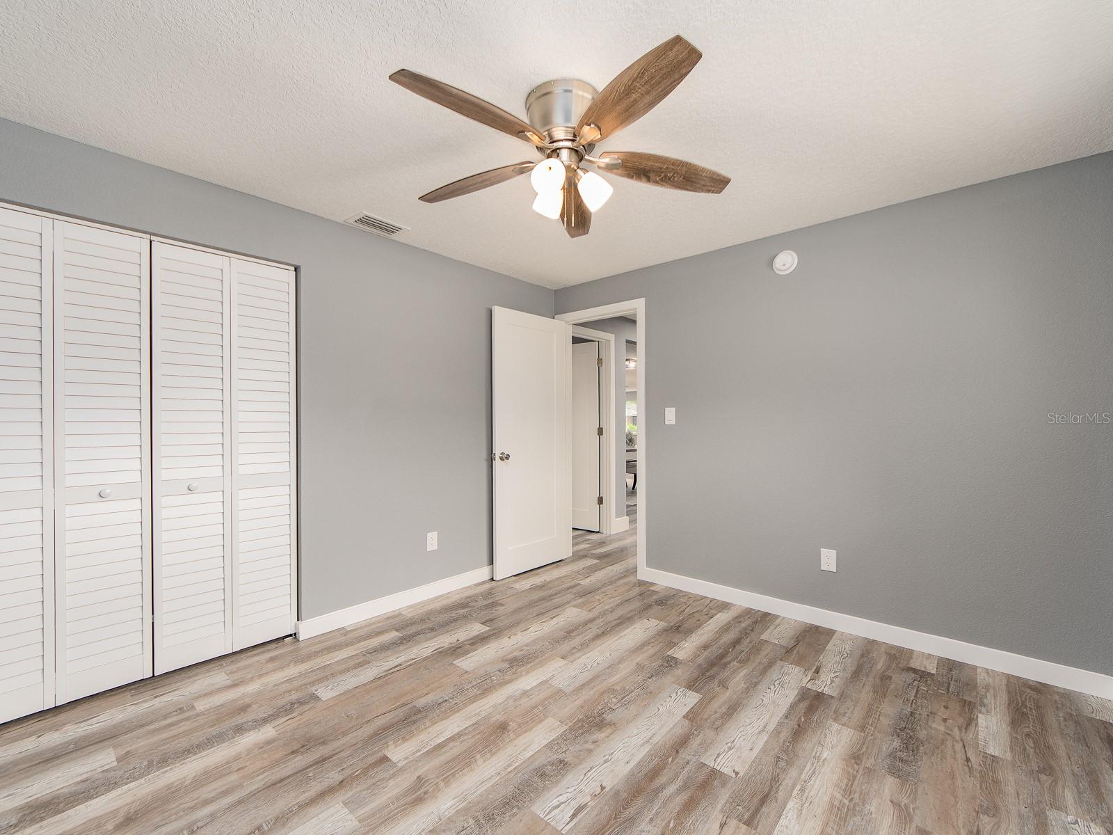 1825 YALE DR — photo 23