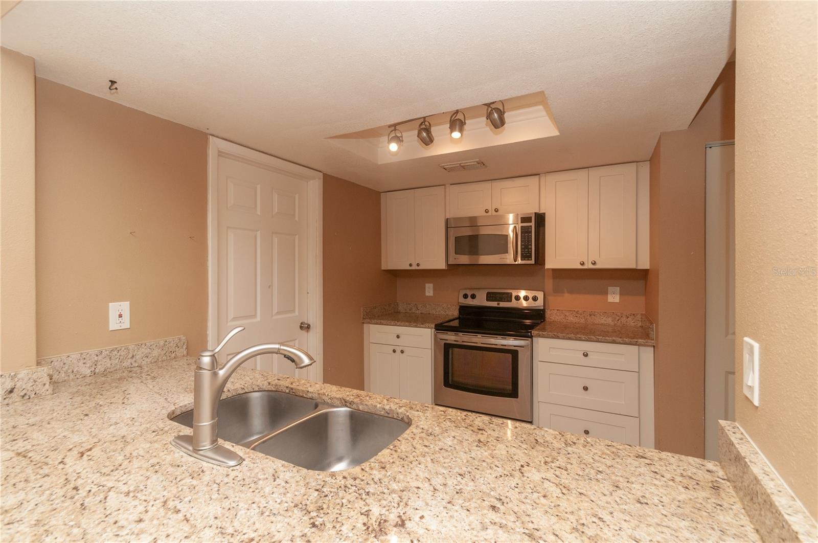 5117 BROOKSIDE LN — photo 24