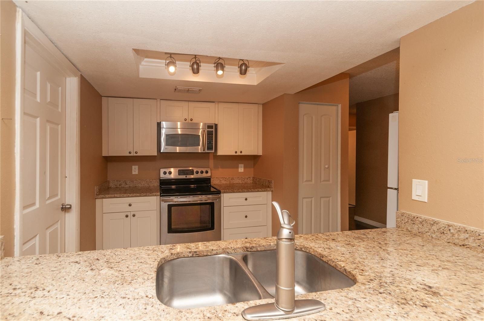 5117 BROOKSIDE LN — photo 7