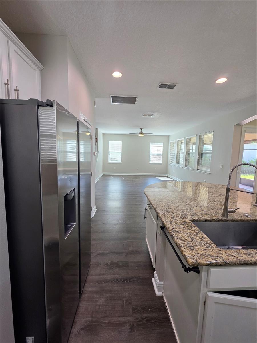 7920 HAMPTON LAKE DR — photo 44