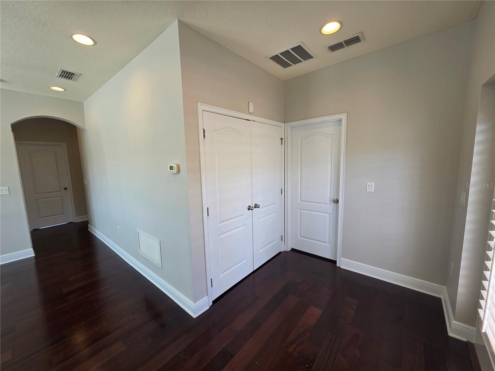 7920 HAMPTON LAKE DR — photo 12