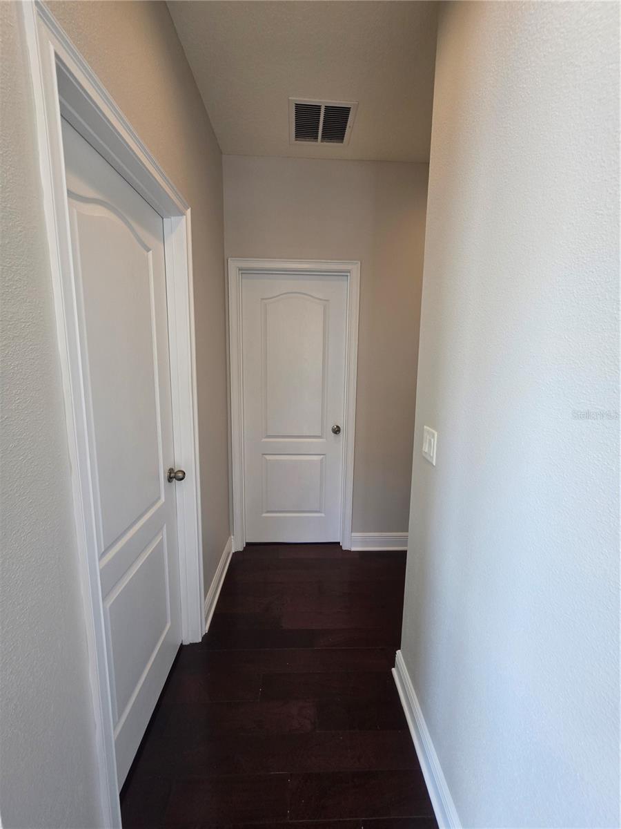 7920 HAMPTON LAKE DR — photo 23