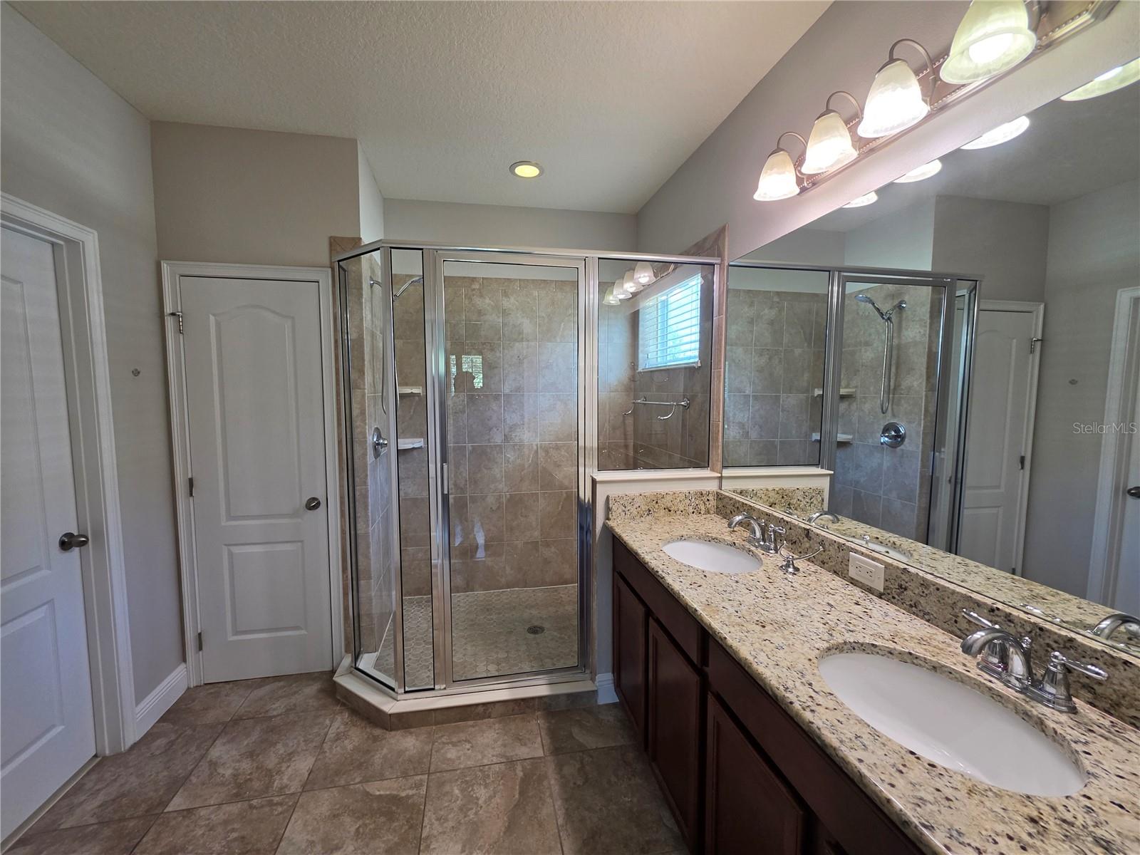 7920 HAMPTON LAKE DR — photo 19