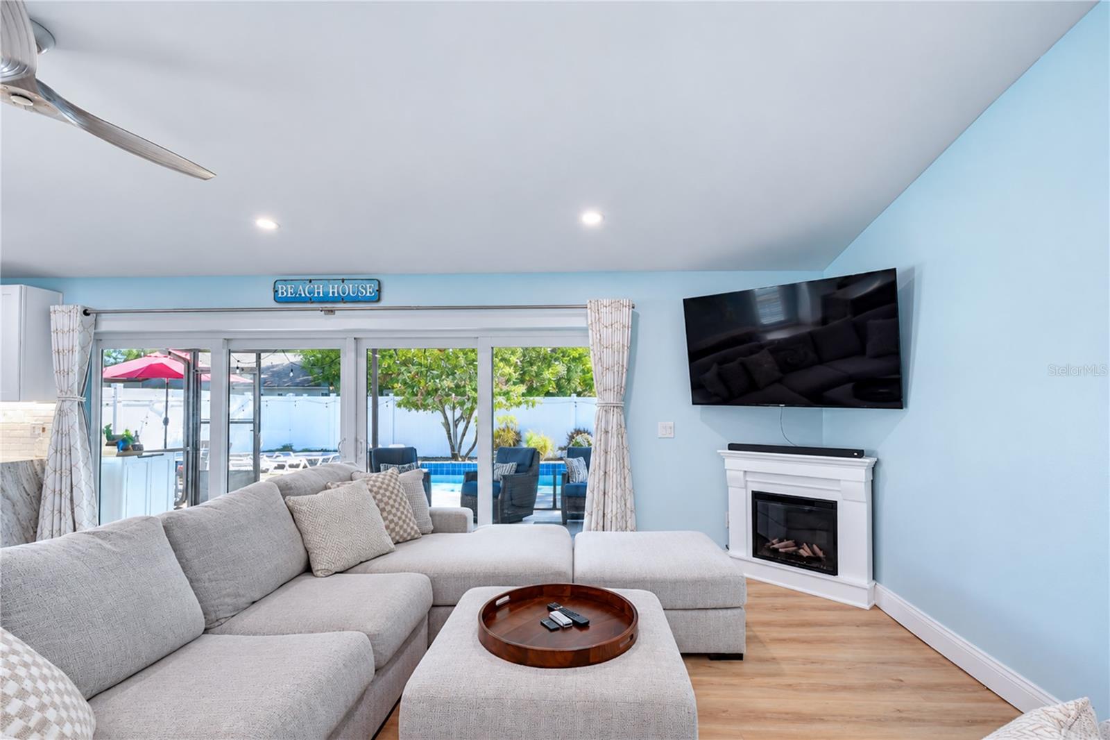 16201 PARKSIDE DR — photo 8