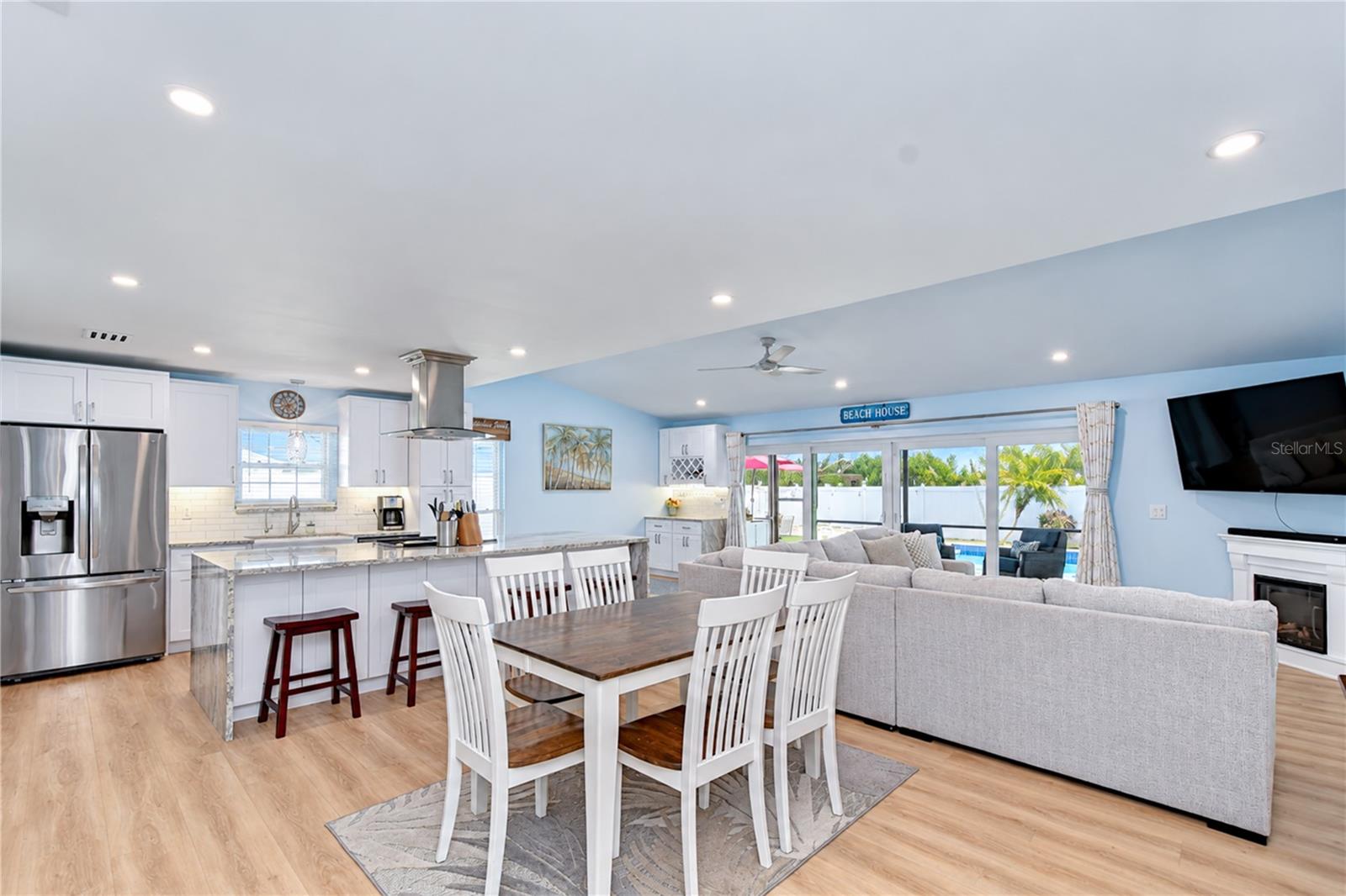 16201 PARKSIDE DR — photo 9