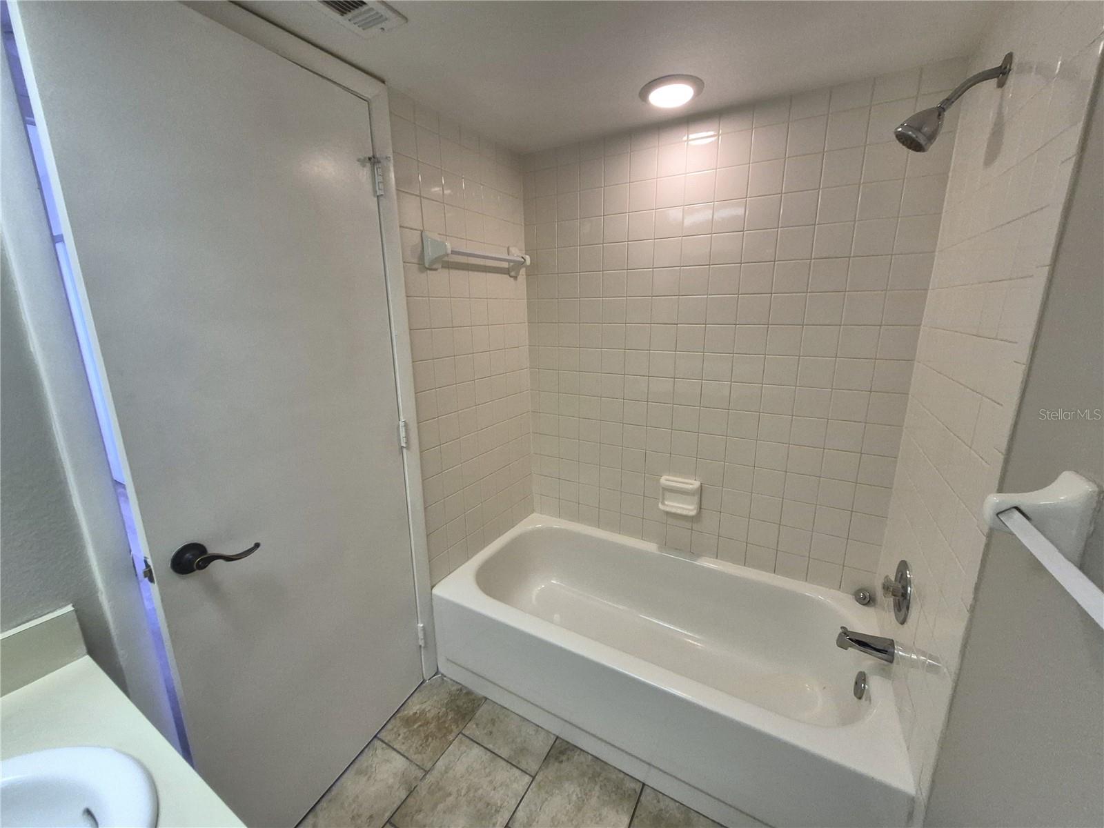 305 MEADOW LN #305 — photo 22