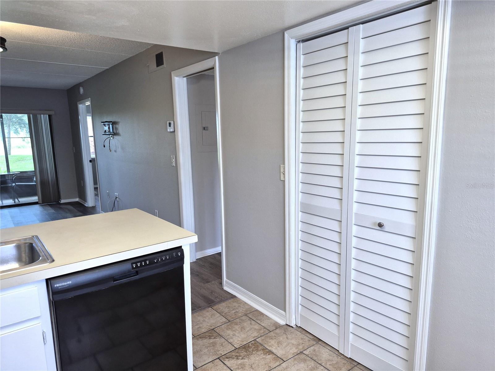 305 MEADOW LN #305 — photo 13