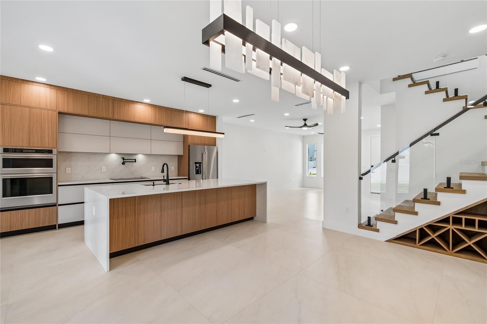 2307 N ELCOE DR — photo 3