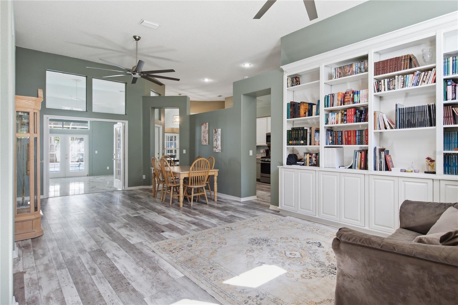 1187 BLACKRUSH DR — photo 2