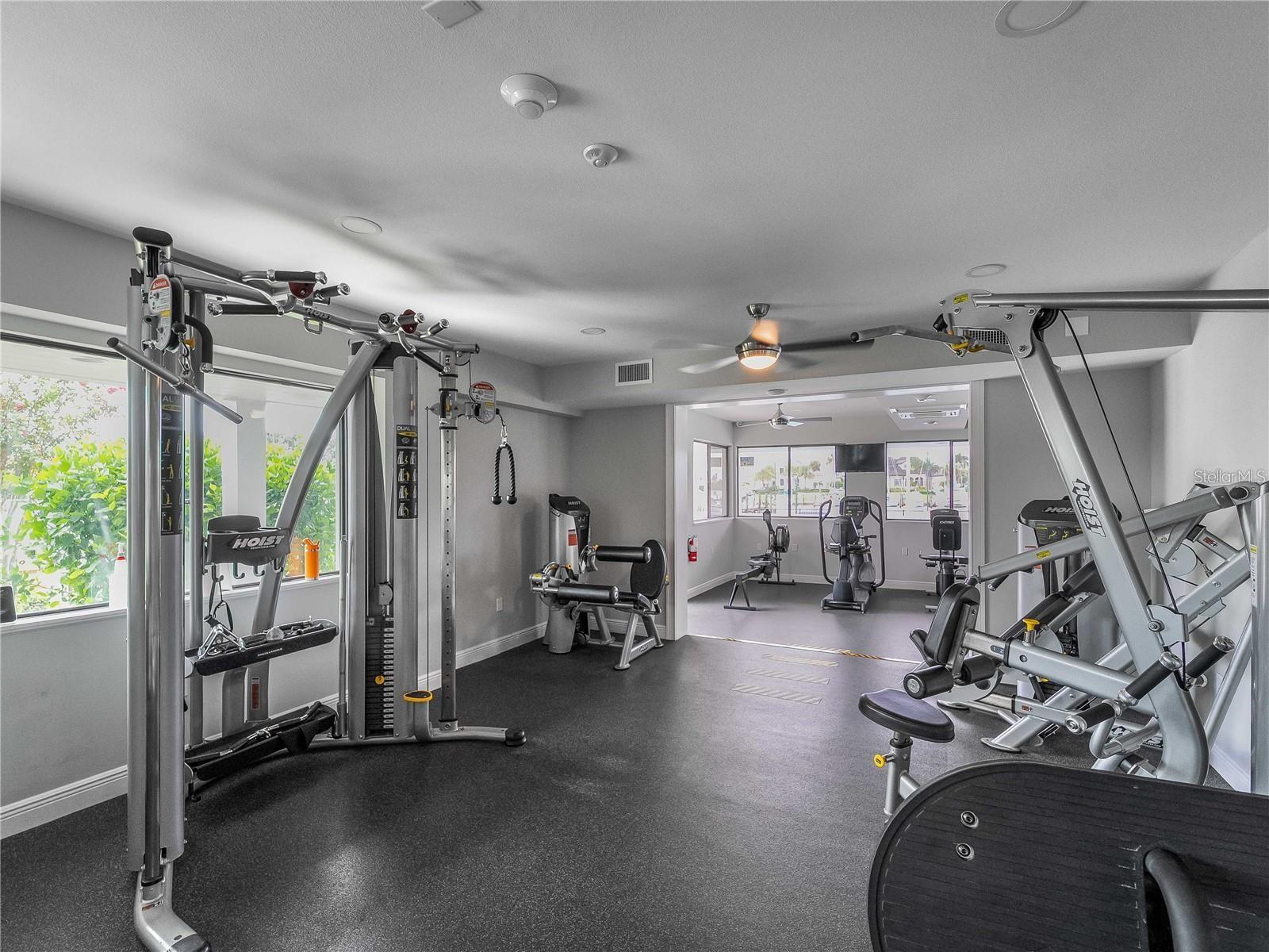 102 WINDWARD DR — photo 48