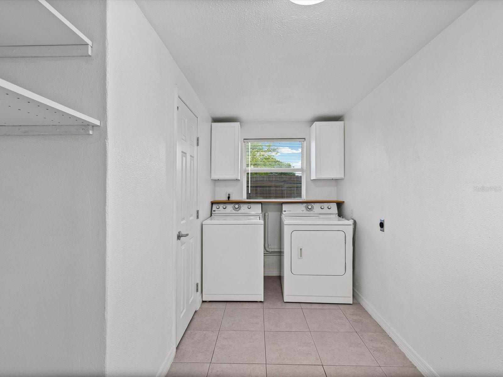 4004 SCARLET MAPLE DR — photo 22