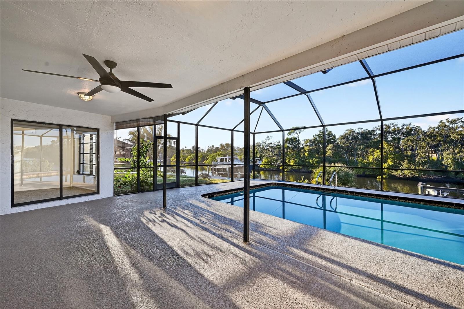5424 AMERICA DR — photo 22
