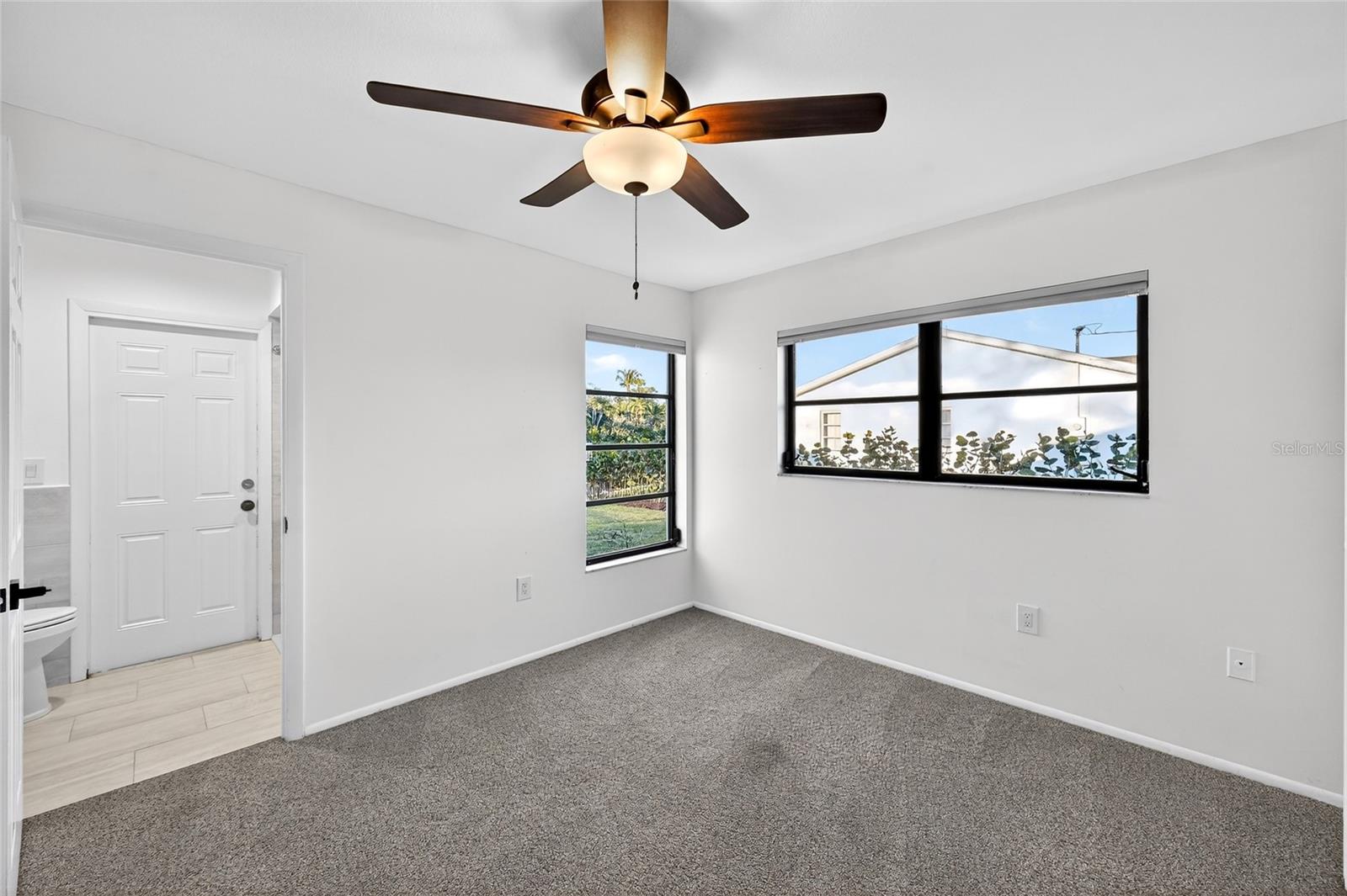 5424 AMERICA DR — photo 19