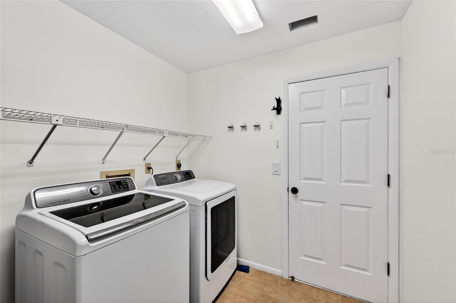 5424 AMERICA DR — photo 20