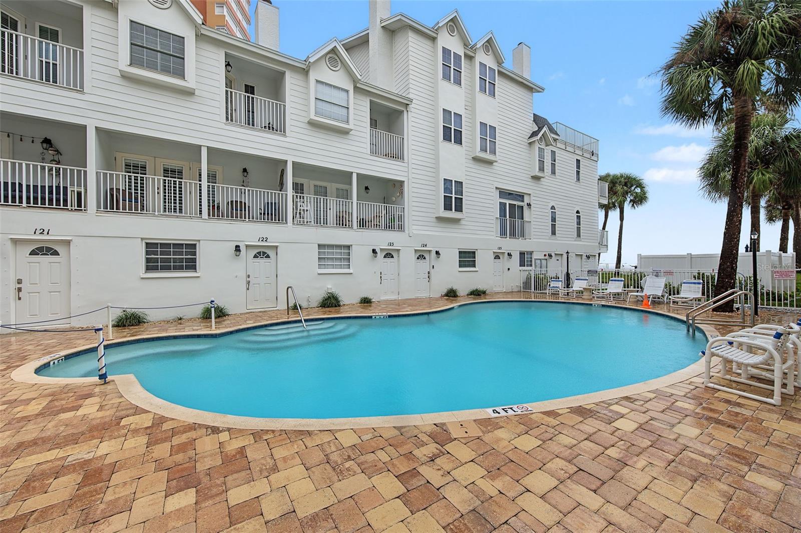 17960 GULF BLVD #118 — photo 12