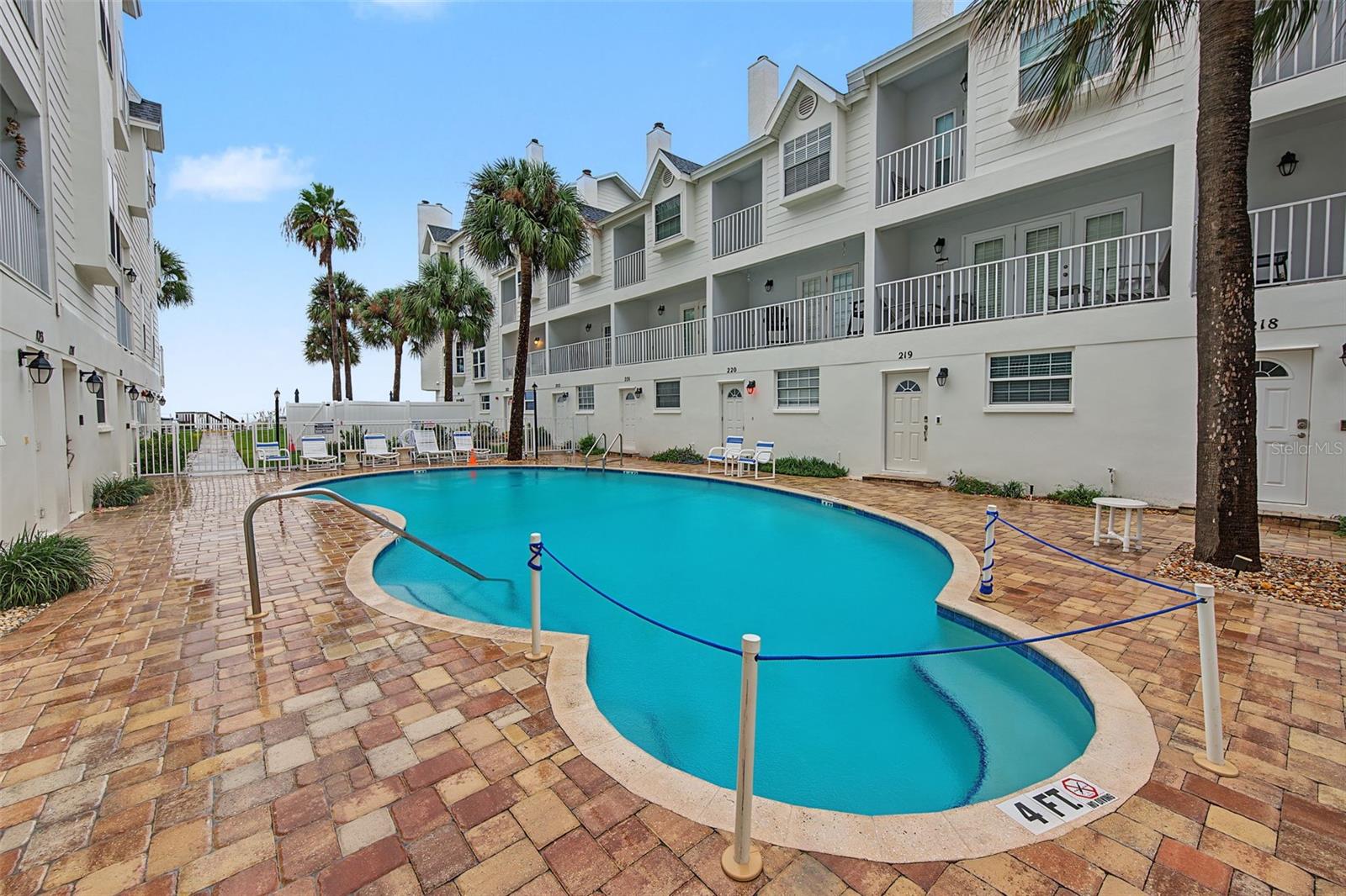 17960 GULF BLVD #118 — photo 30