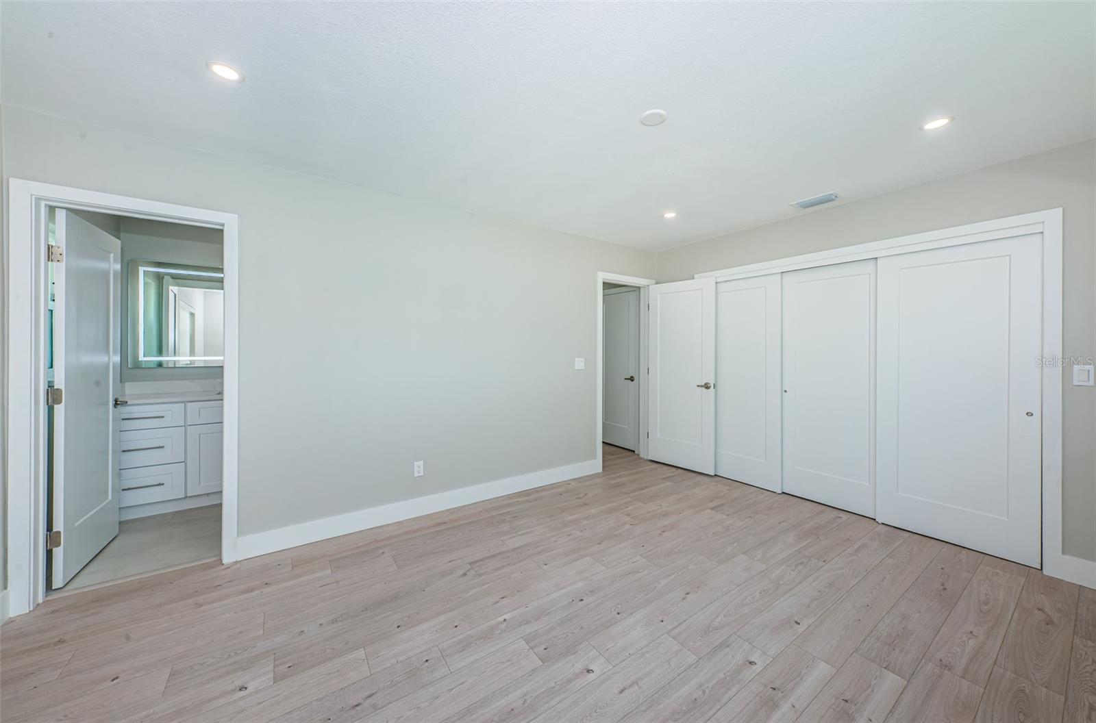 416 55TH AVE — photo 33