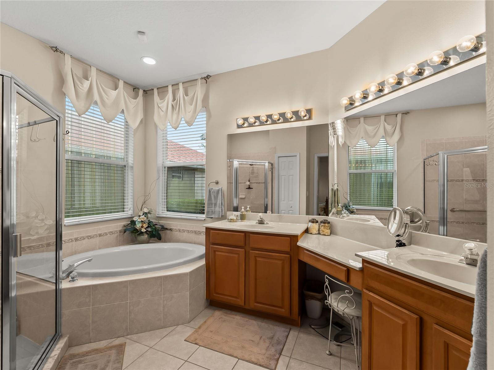 5130 LAUREL OAK CT — photo 31